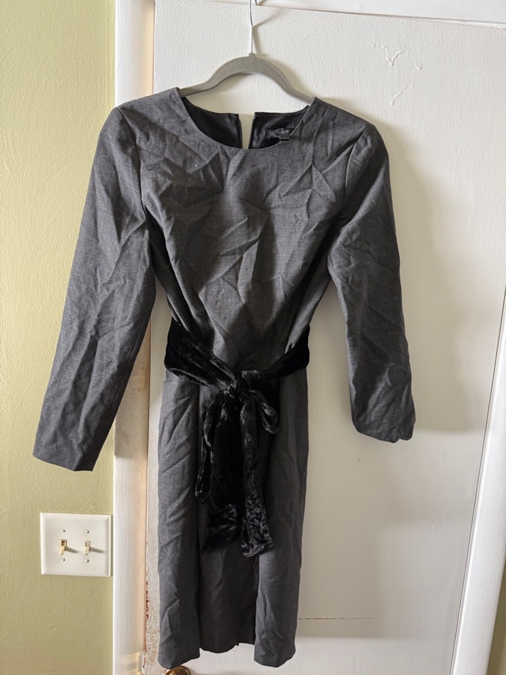 JCrew Classic Gray Long-Sleeve Sheath Dress with Velvet Tie